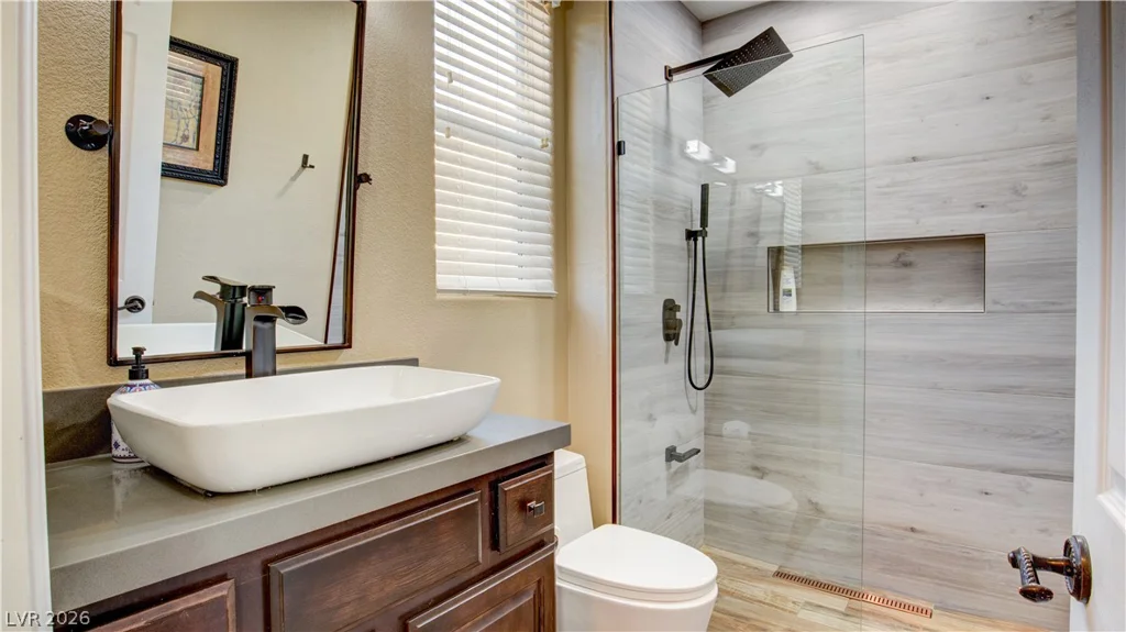 12070 Whitehills, Las Vegas, NV 89141