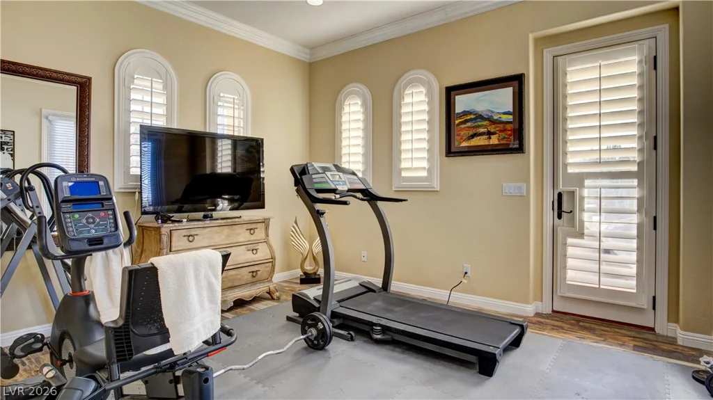 12070 Whitehills, Las Vegas, NV 89141