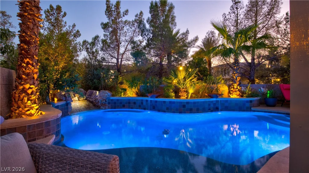 12070 Whitehills, Las Vegas, NV 89141