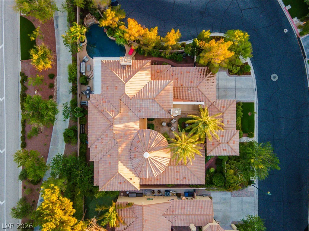 12070 Whitehills, Las Vegas, NV 89141