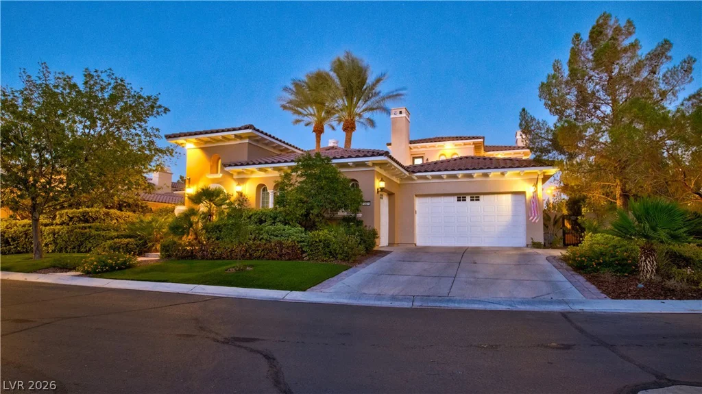 12070 Whitehills, Las Vegas, NV 89141