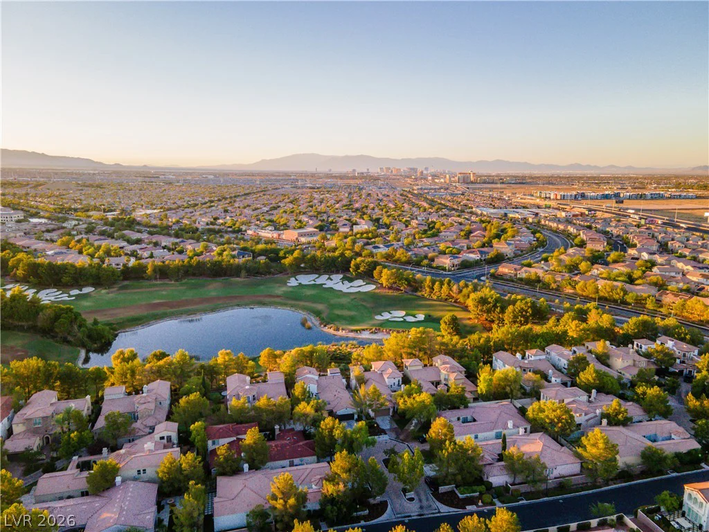 12070 Whitehills, Las Vegas, NV 89141