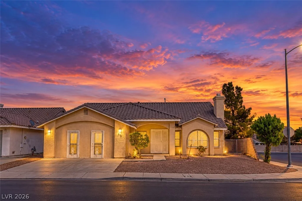 6102 Marvin, North Las Vegas, NV 89031