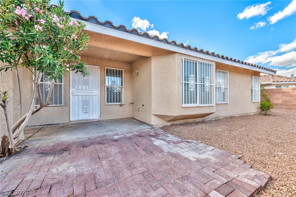 6102 Marvin, North Las Vegas, NV 89031