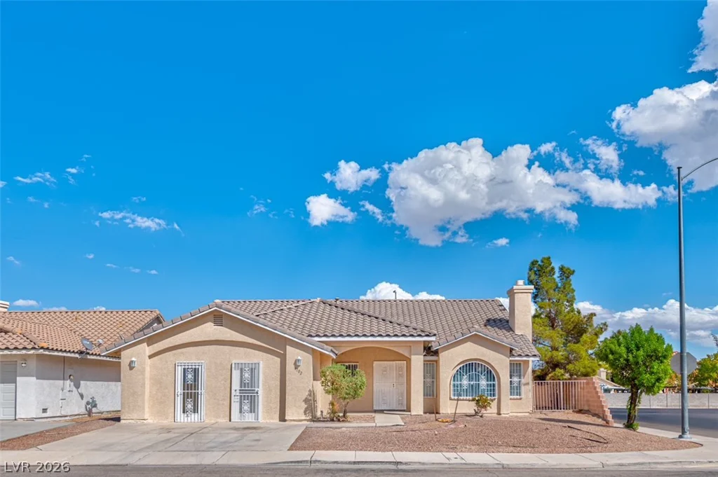 6102 Marvin, North Las Vegas, NV 89031