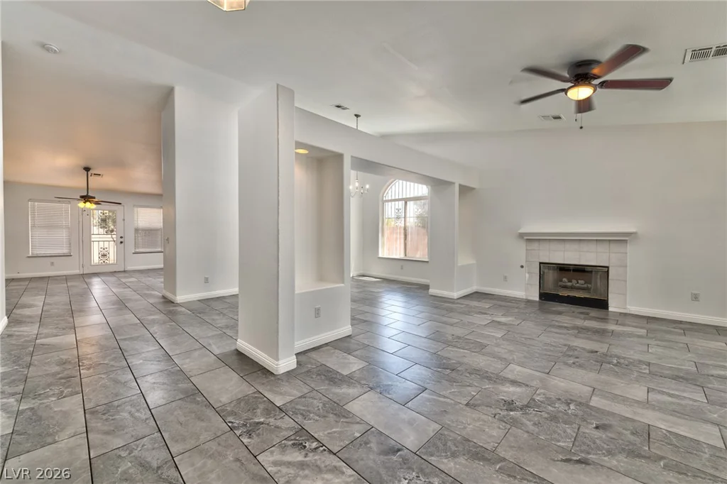 6102 Marvin, North Las Vegas, NV 89031
