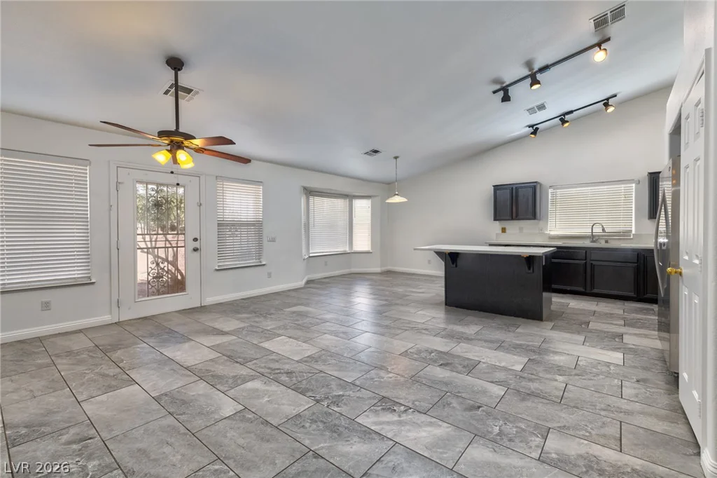 6102 Marvin, North Las Vegas, NV 89031