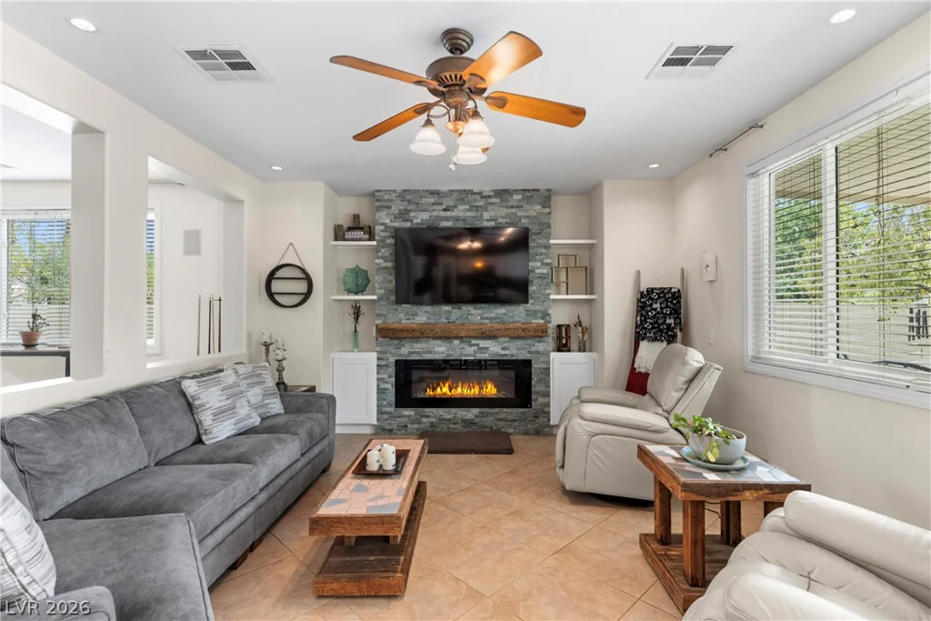 435 Manderley, Las Vegas, NV 89123