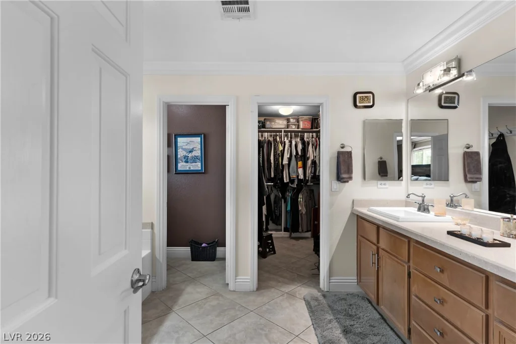 435 Manderley, Las Vegas, NV 89123