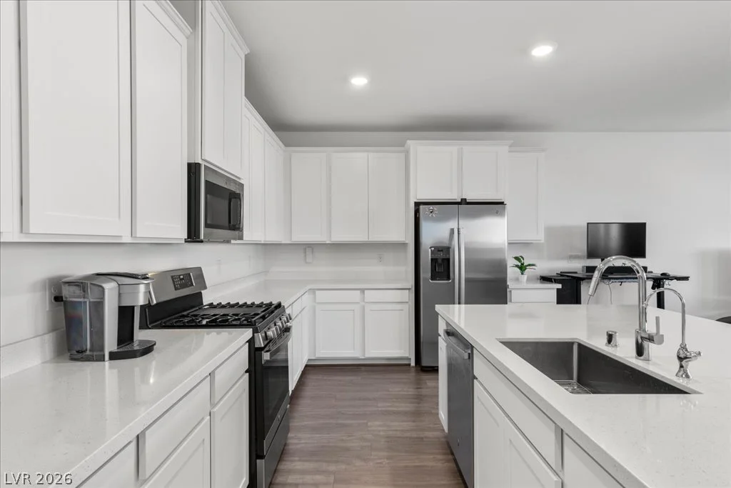 10006 Joshua Foothills, Las Vegas, NV 89178