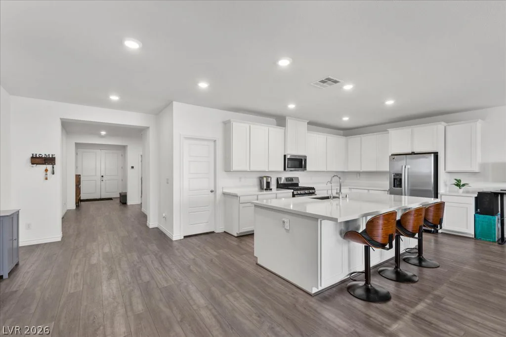 10006 Joshua Foothills, Las Vegas, NV 89178
