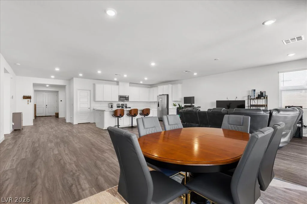 10006 Joshua Foothills, Las Vegas, NV 89178