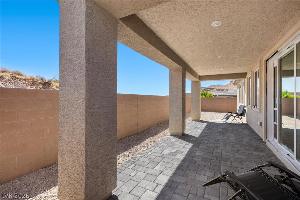 10006 Joshua Foothills, Las Vegas, NV 89178