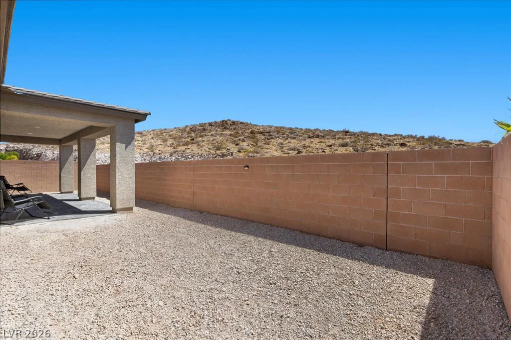 10006 Joshua Foothills, Las Vegas, NV 89178