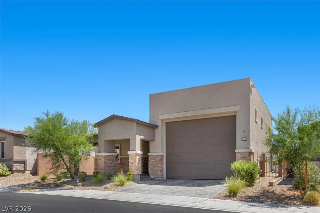 10006 Joshua Foothills, Las Vegas, NV 89178