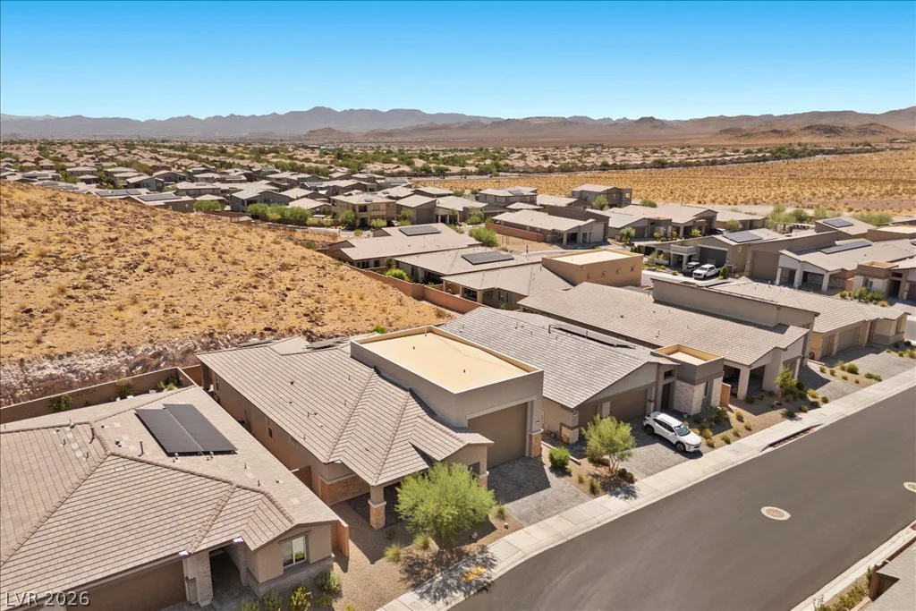 10006 Joshua Foothills, Las Vegas, NV 89178