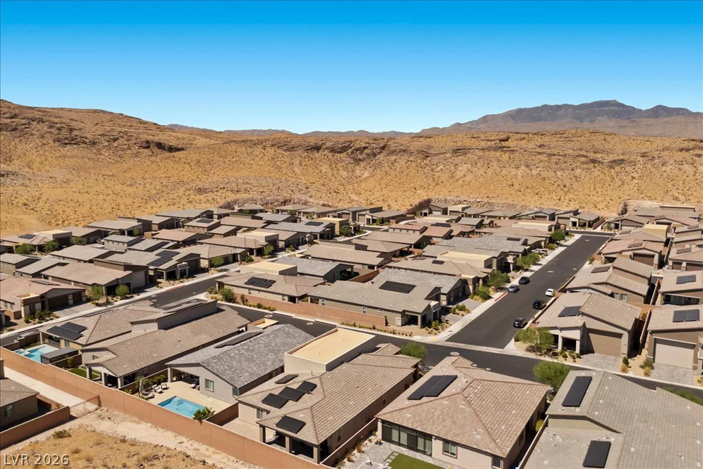 10006 Joshua Foothills, Las Vegas, NV 89178