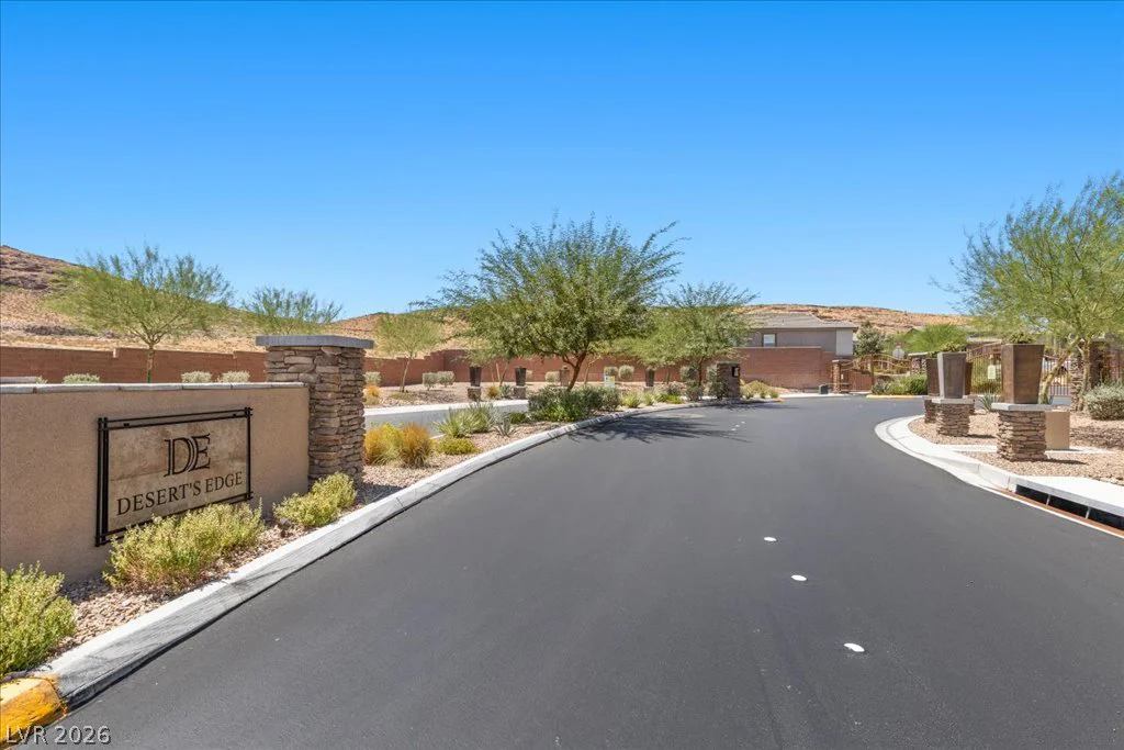 10006 Joshua Foothills, Las Vegas, NV 89178