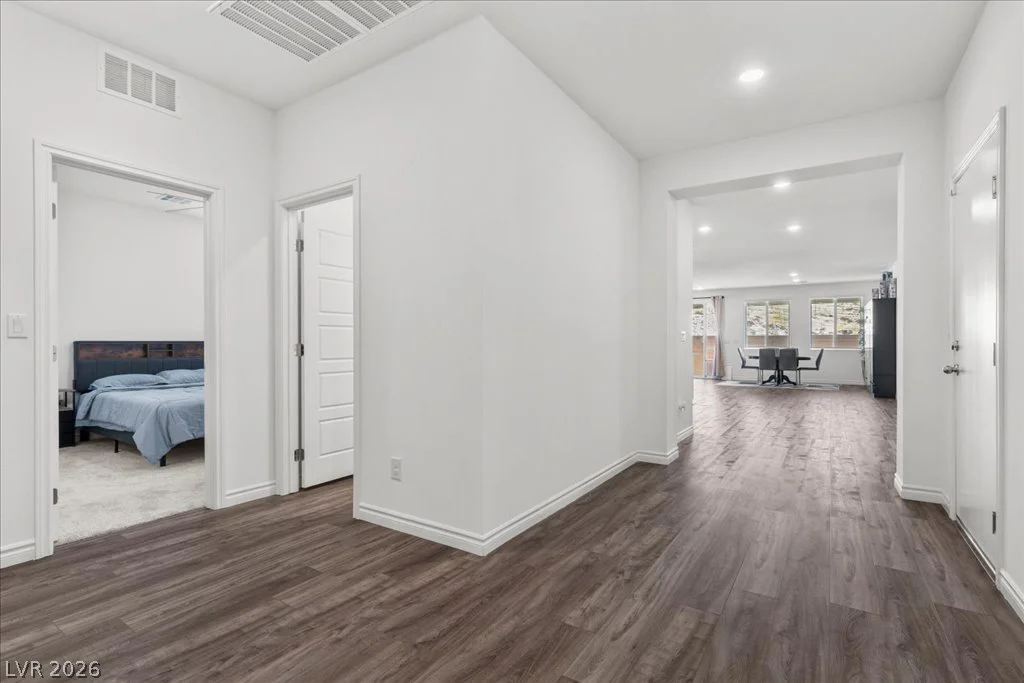 10006 Joshua Foothills, Las Vegas, NV 89178