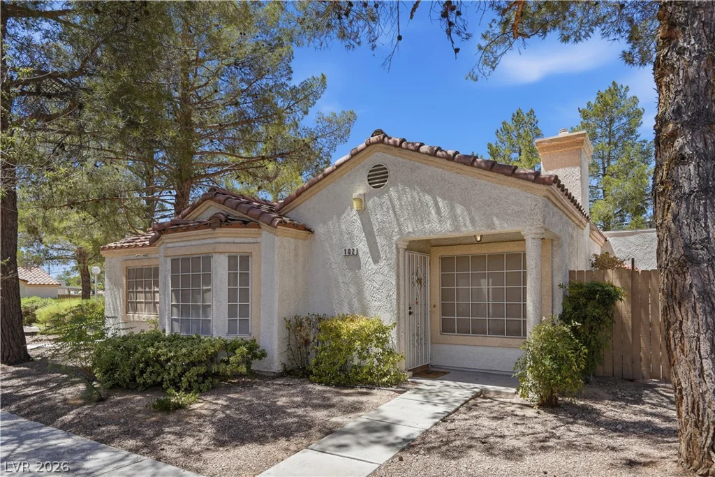 5449 Geneive, Las Vegas, NV 89108
