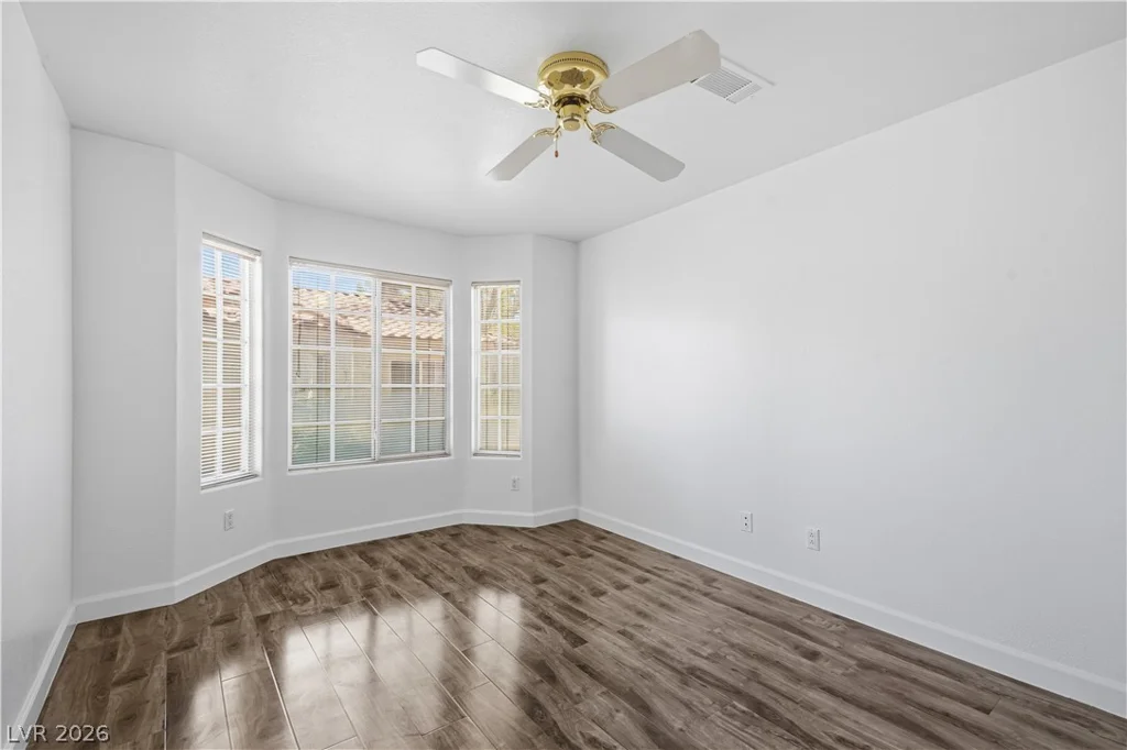 5449 Geneive, Las Vegas, NV 89108