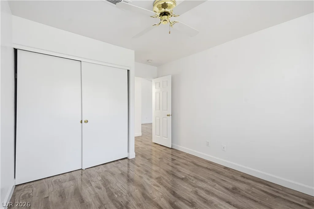 5449 Geneive, Las Vegas, NV 89108
