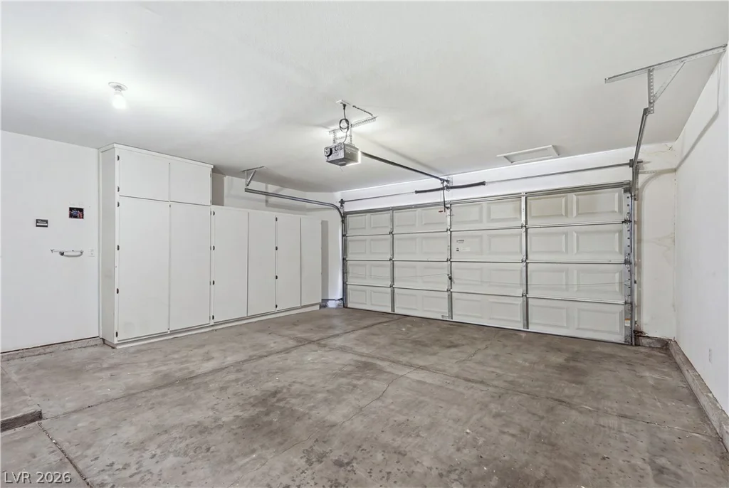 5449 Geneive, Las Vegas, NV 89108