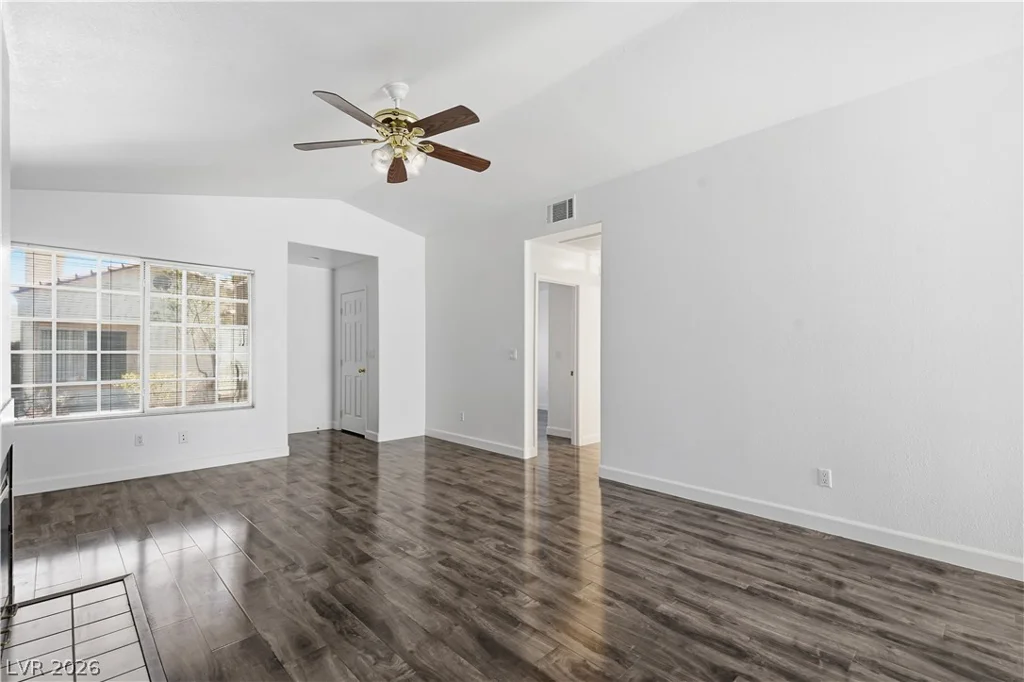 5449 Geneive, Las Vegas, NV 89108