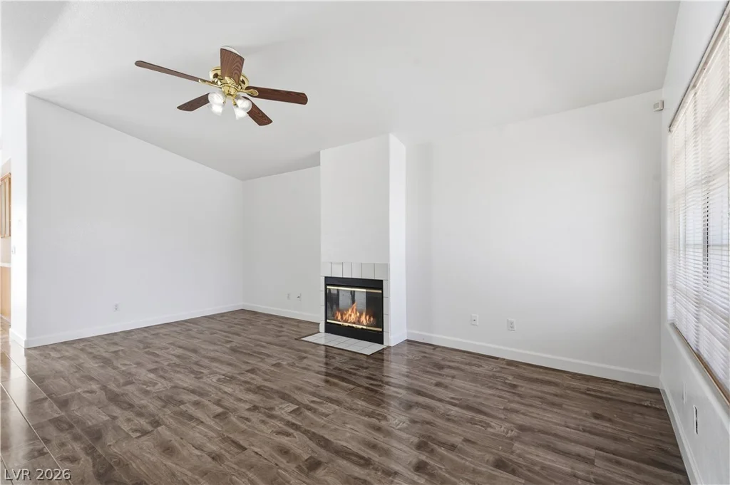 5449 Geneive, Las Vegas, NV 89108