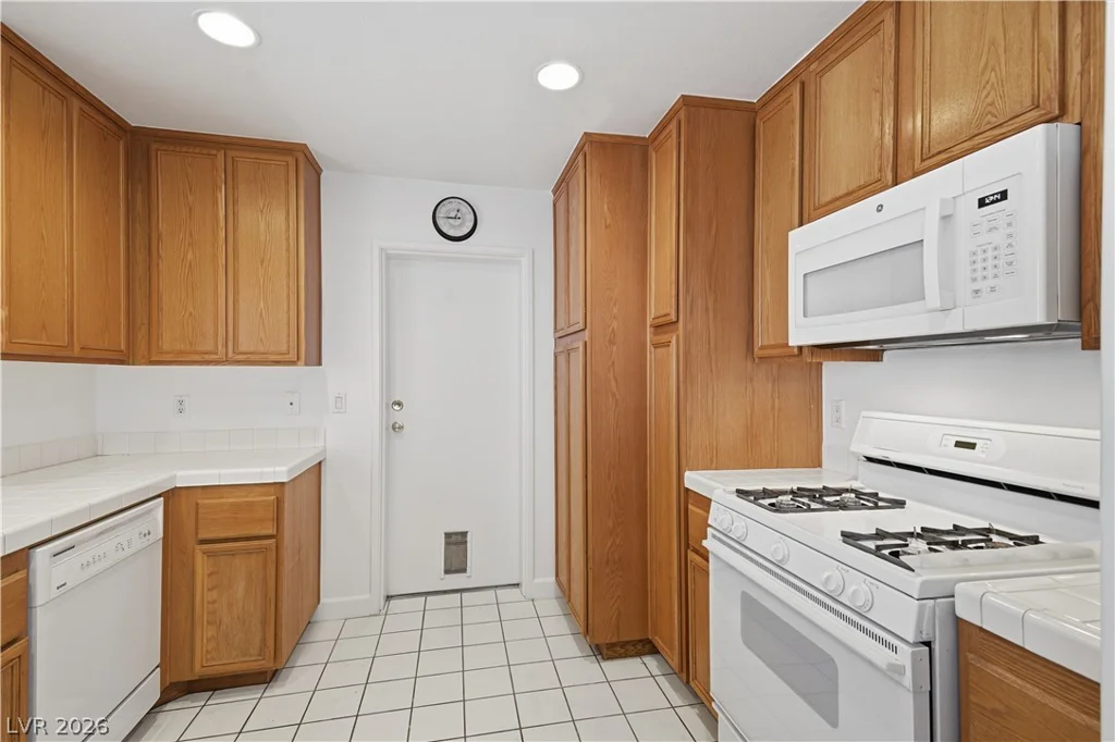 5449 Geneive, Las Vegas, NV 89108