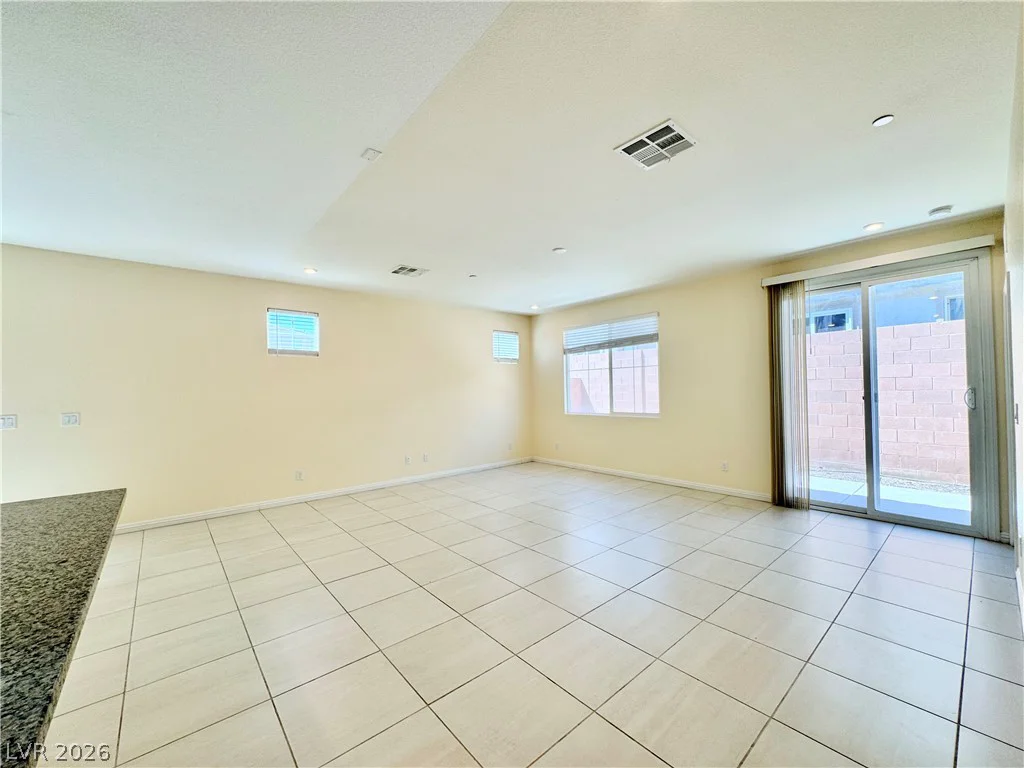 6088 Castle Gardens, Las Vegas, NV 89130