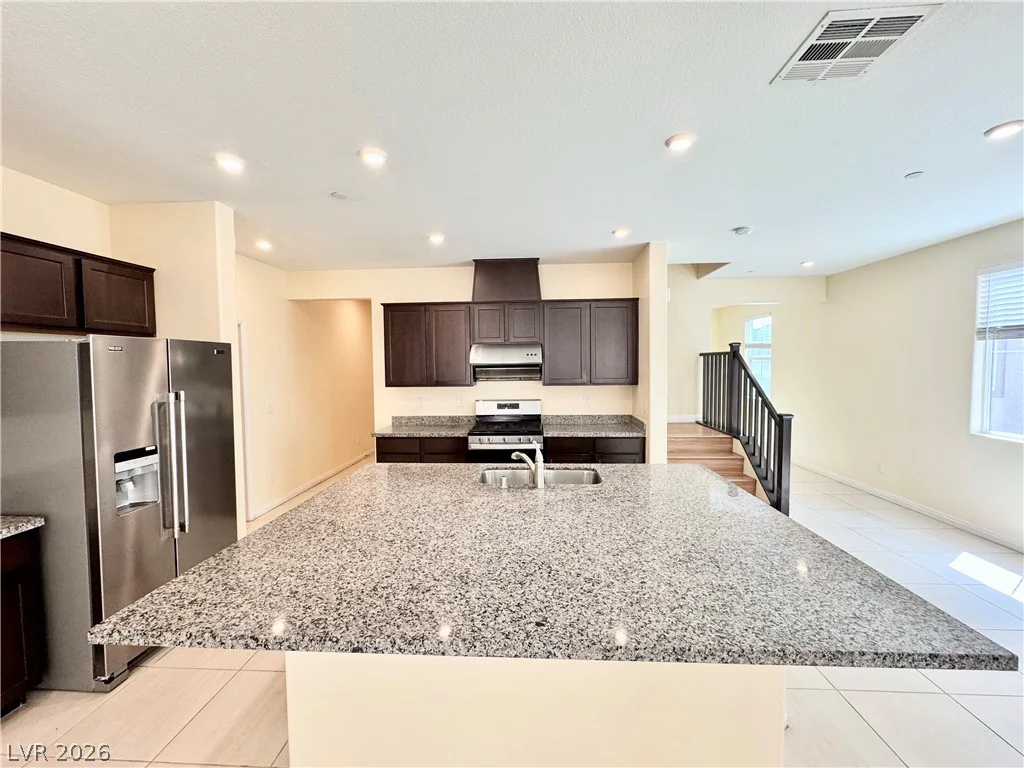 6088 Castle Gardens, Las Vegas, NV 89130