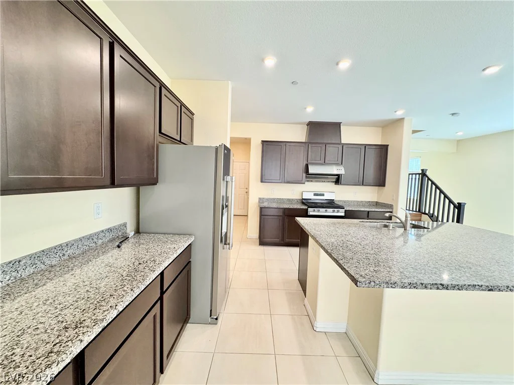 6088 Castle Gardens, Las Vegas, NV 89130