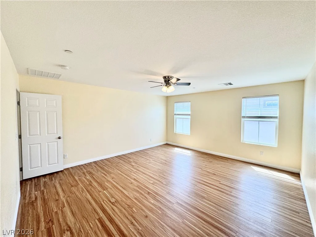 6088 Castle Gardens, Las Vegas, NV 89130
