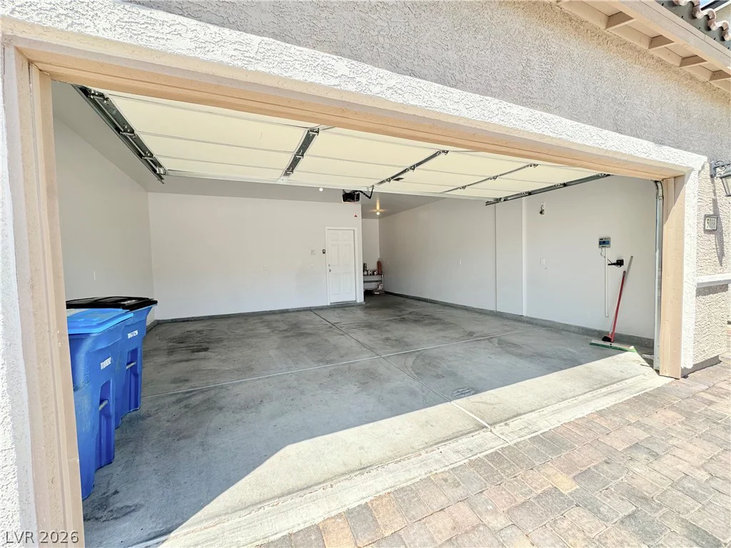 6088 Castle Gardens, Las Vegas, NV 89130