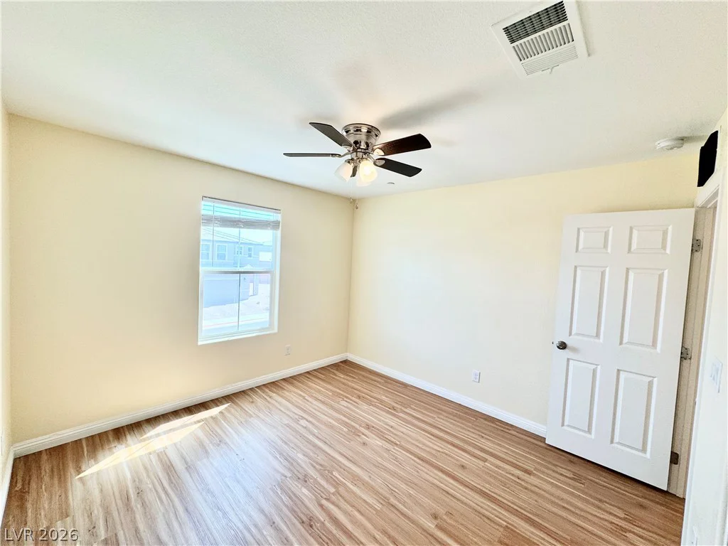 6088 Castle Gardens, Las Vegas, NV 89130