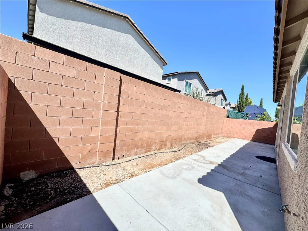 6088 Castle Gardens, Las Vegas, NV 89130