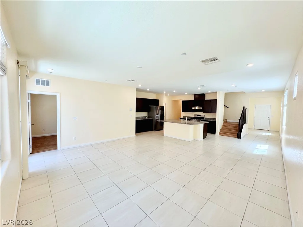 6088 Castle Gardens, Las Vegas, NV 89130