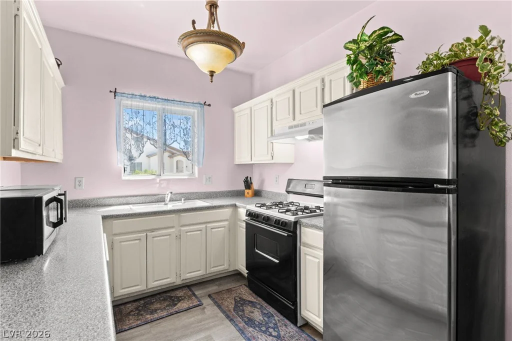 5650 Sahara, Las Vegas, NV 89142