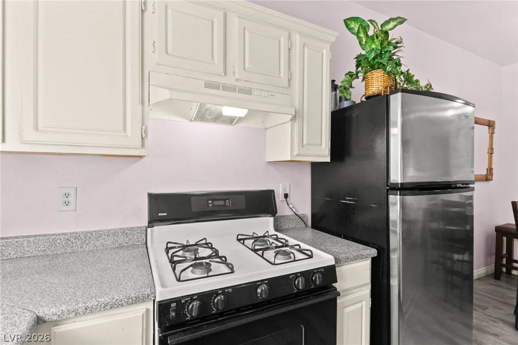 5650 Sahara, Las Vegas, NV 89142