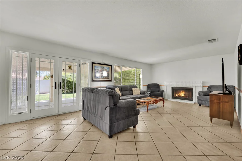 742 Spruce Tree, Henderson, NV 89014