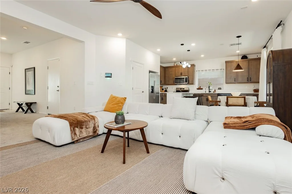 10417 Rose Palisade, Las Vegas, NV 89141