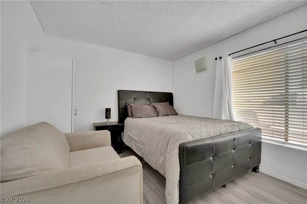 2913 Du Barry Manor, Las Vegas, NV 89108