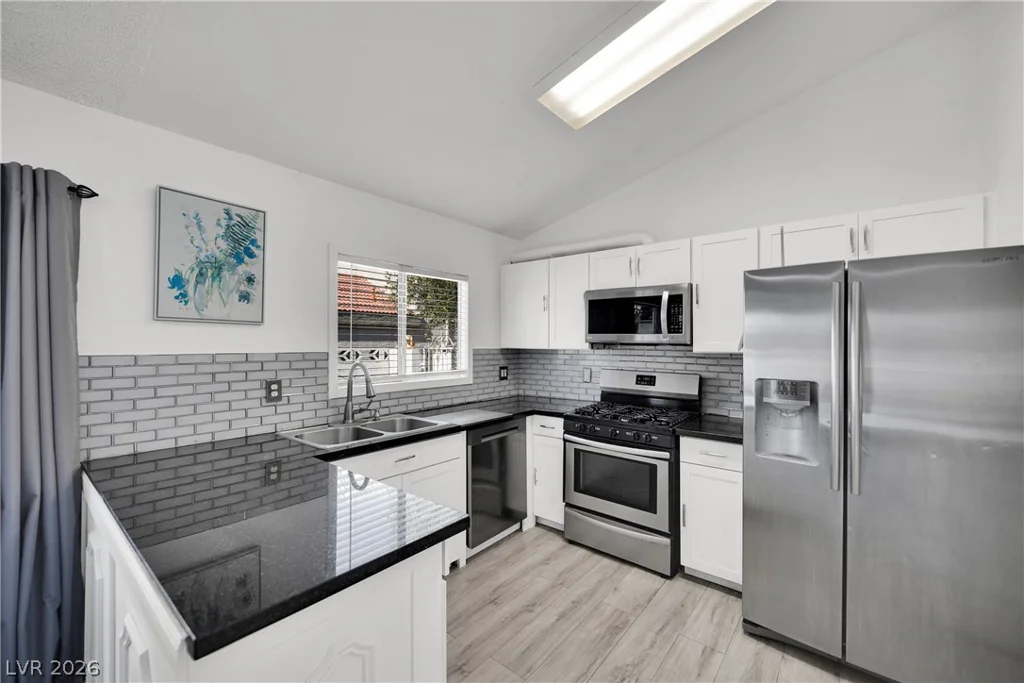 2913 Du Barry Manor, Las Vegas, NV 89108