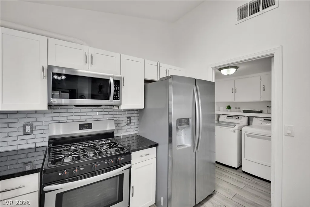 2913 Du Barry Manor, Las Vegas, NV 89108