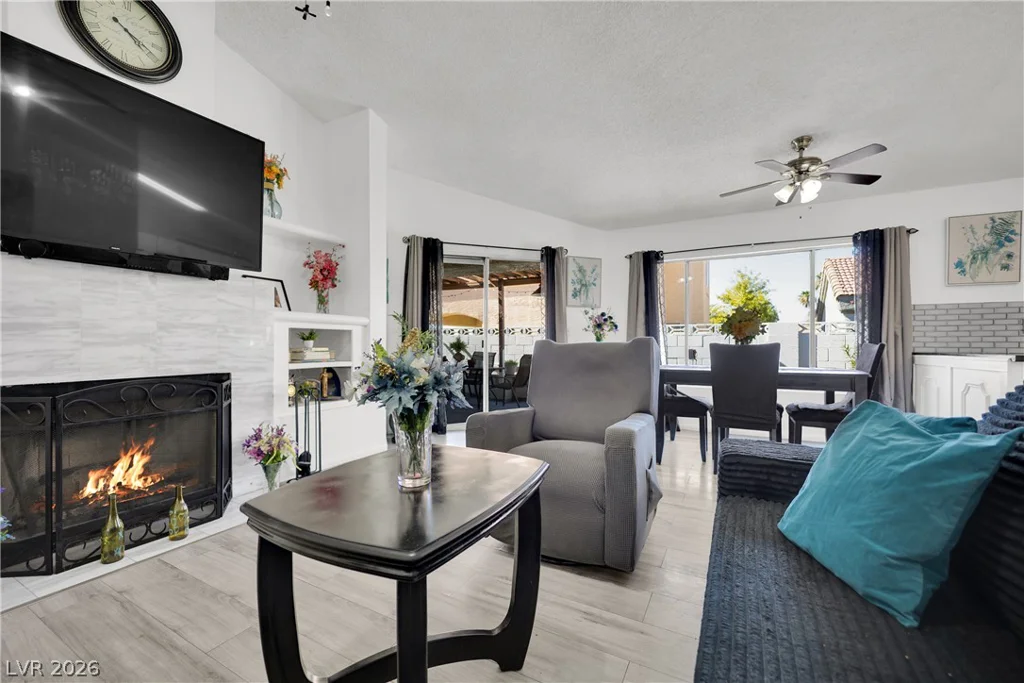 2913 Du Barry Manor, Las Vegas, NV 89108