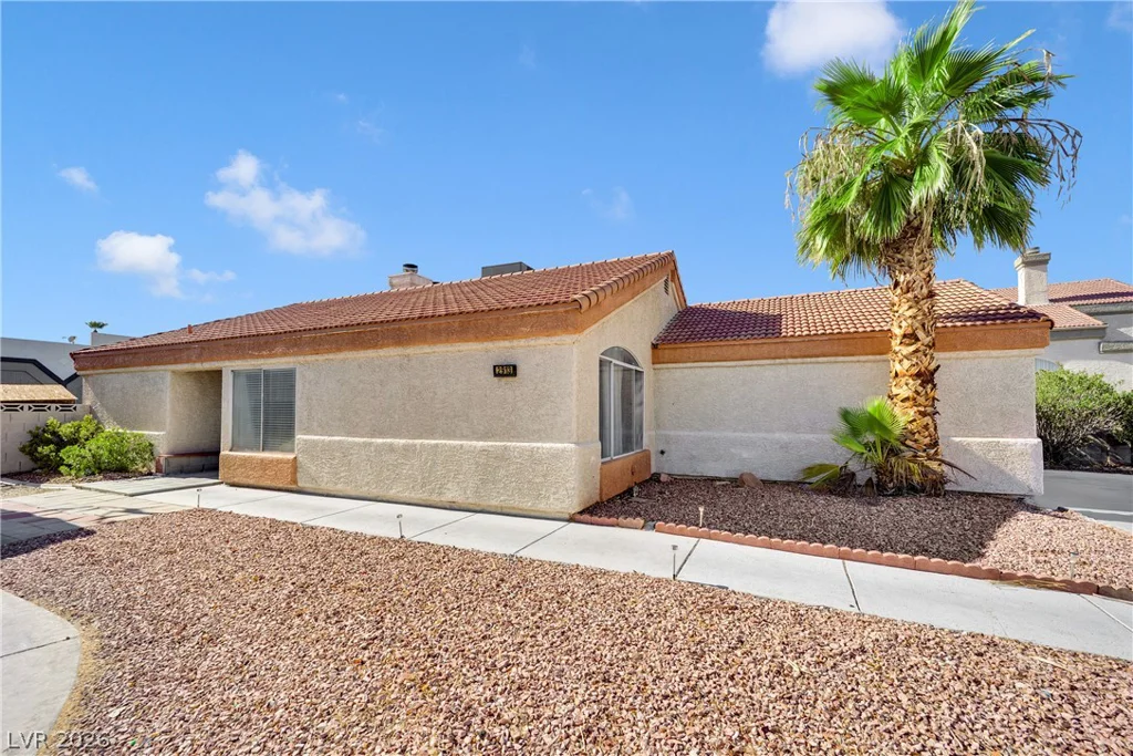 2913 Du Barry Manor, Las Vegas, NV 89108