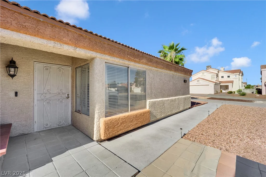 2913 Du Barry Manor, Las Vegas, NV 89108
