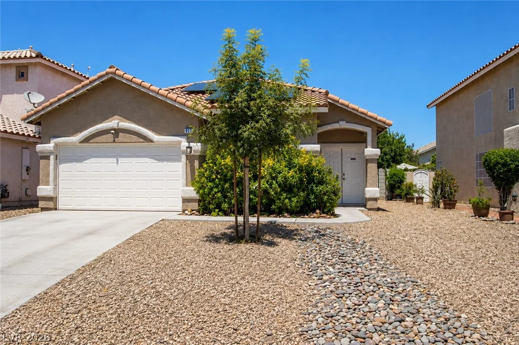 912 Sterling Thorn, Las Vegas, NV 89183
