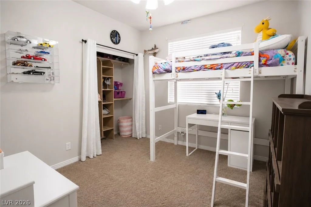 912 Sterling Thorn, Las Vegas, NV 89183
